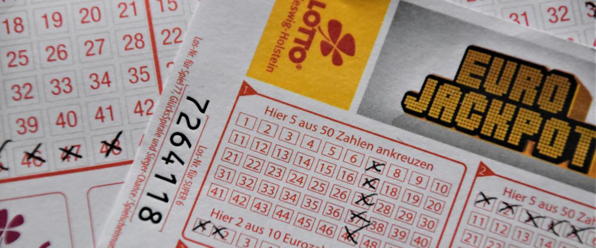 Apskritai nėra plonos Bolognos! Pavyko N. C. vyrui laimėti 100 000 dolerių antrąją šansą loterijoje