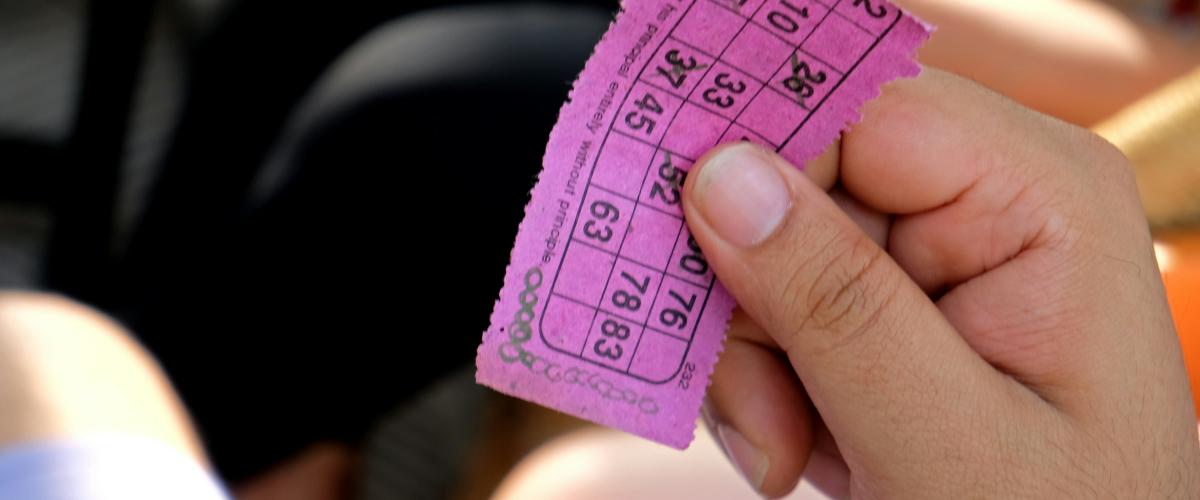 Netikėtai laimingas loterijos bilieto pirkimas Illinois moteriai atneša 250 000 JAV dolerių