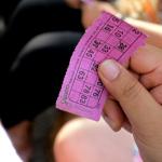 Netikėtai laimingas loterijos bilieto pirkimas Illinois moteriai atneša 250 000 JAV dolerių