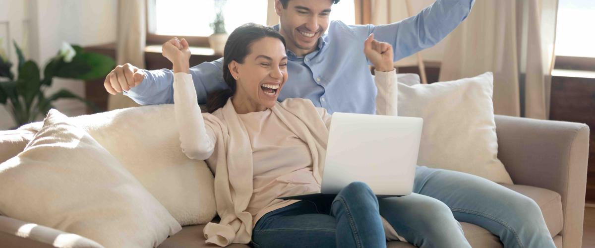 Brolis ir sesuo iš Šiaurės Karolinos padalino 200 000 dolerių loterijos laimėjimą pagal "sutarimą", sudarytą prieš daugelį metų