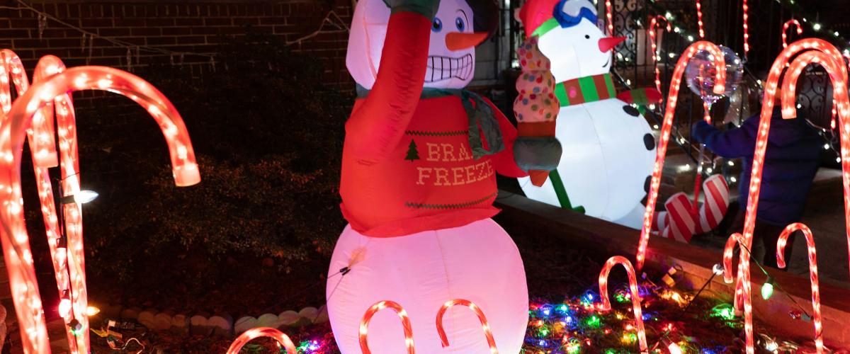 Šventinė karštinė paveikia Illinois vyrą, kuris su mama dalijasi 1 milijono dolerių loterijos prizą